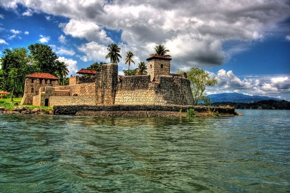 Lugar Castillo de San Felipe de Lara