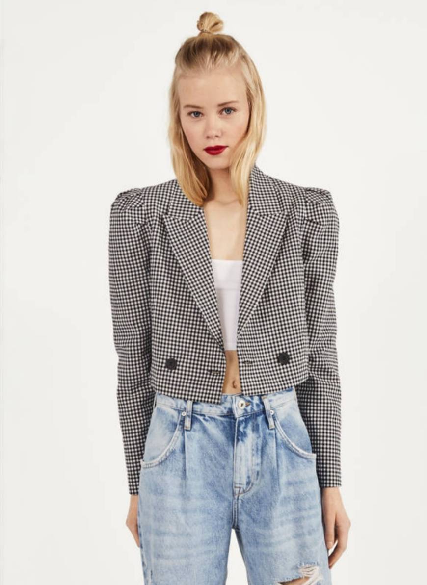 Products Blazer cropped con manga abullonada