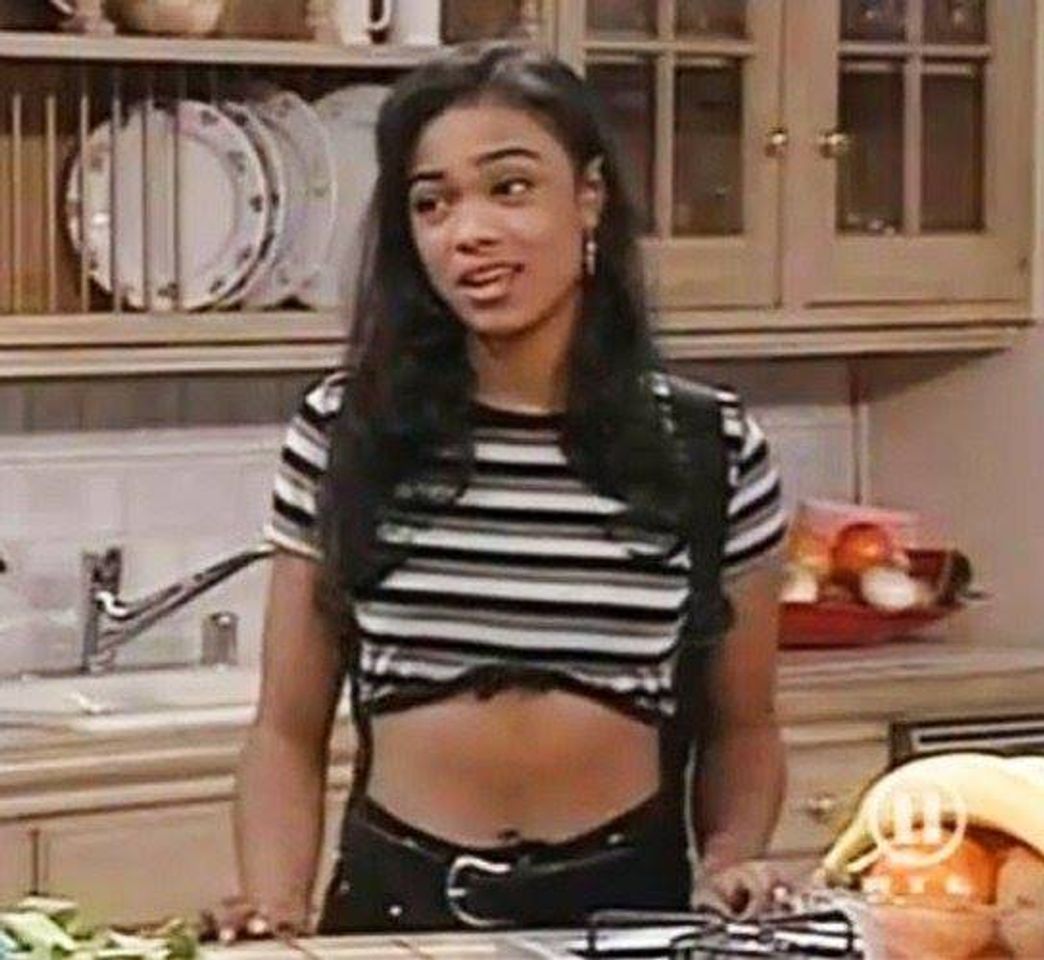 Social Ashley Banks Looks