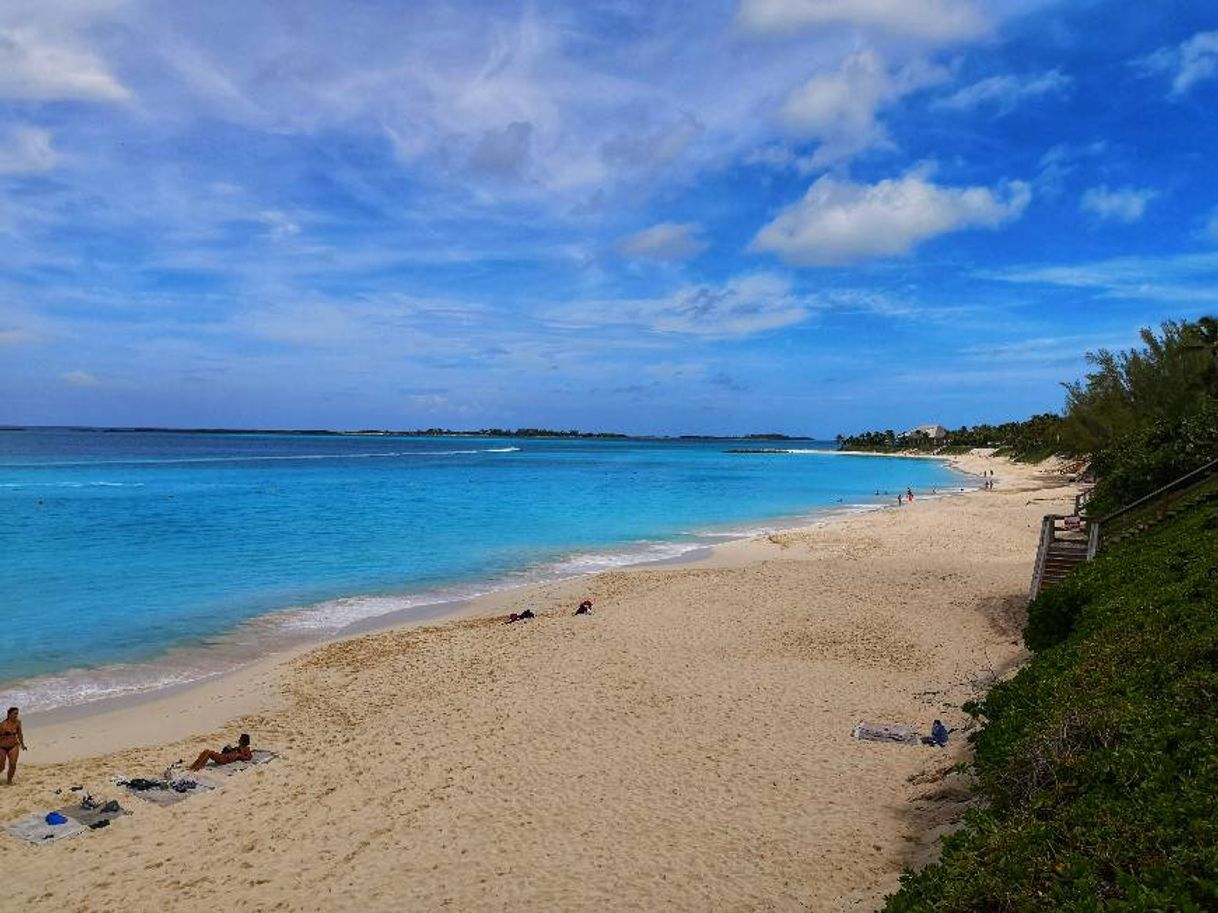 Place Junkanoo Beach