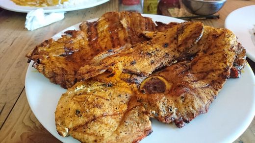 Chuleta, pollo asado