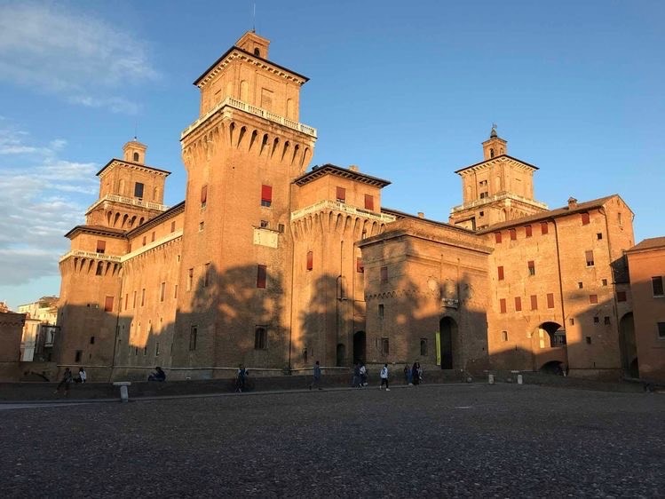 Place Ferrara