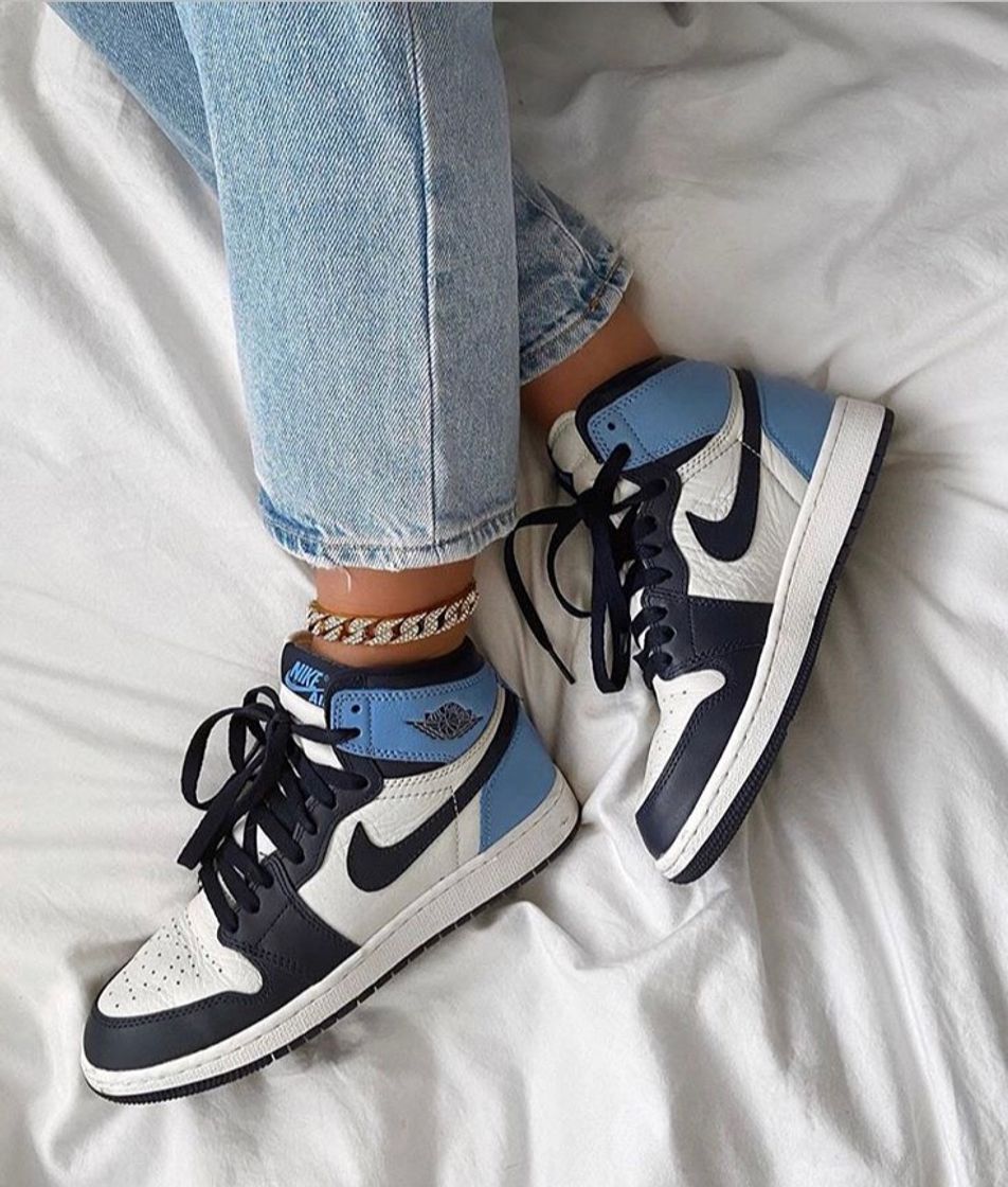 Moda Jordan 1 Retro High Obsidian