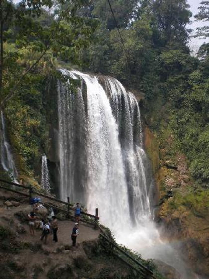 Lugar Cataratas Pulhapanzak / Pulhapanzak Waterfalls