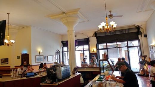 Café León 8va