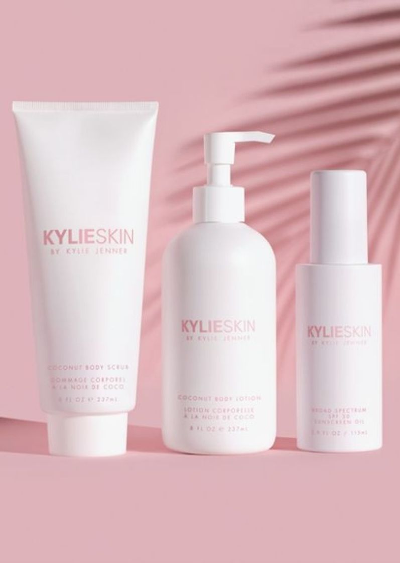 Moda Coconut Body Scrub | Kylie Skin