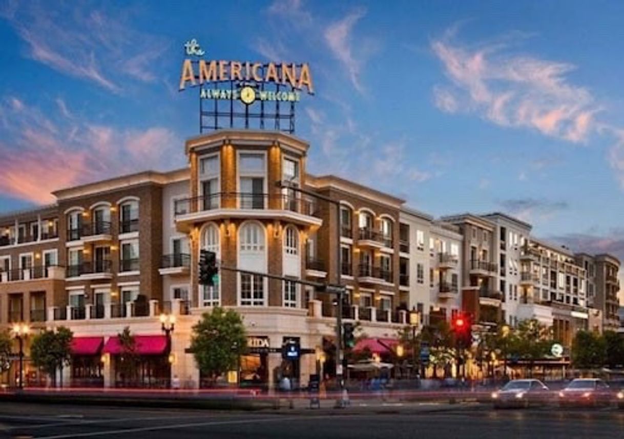 Lugar The Americana at Brand