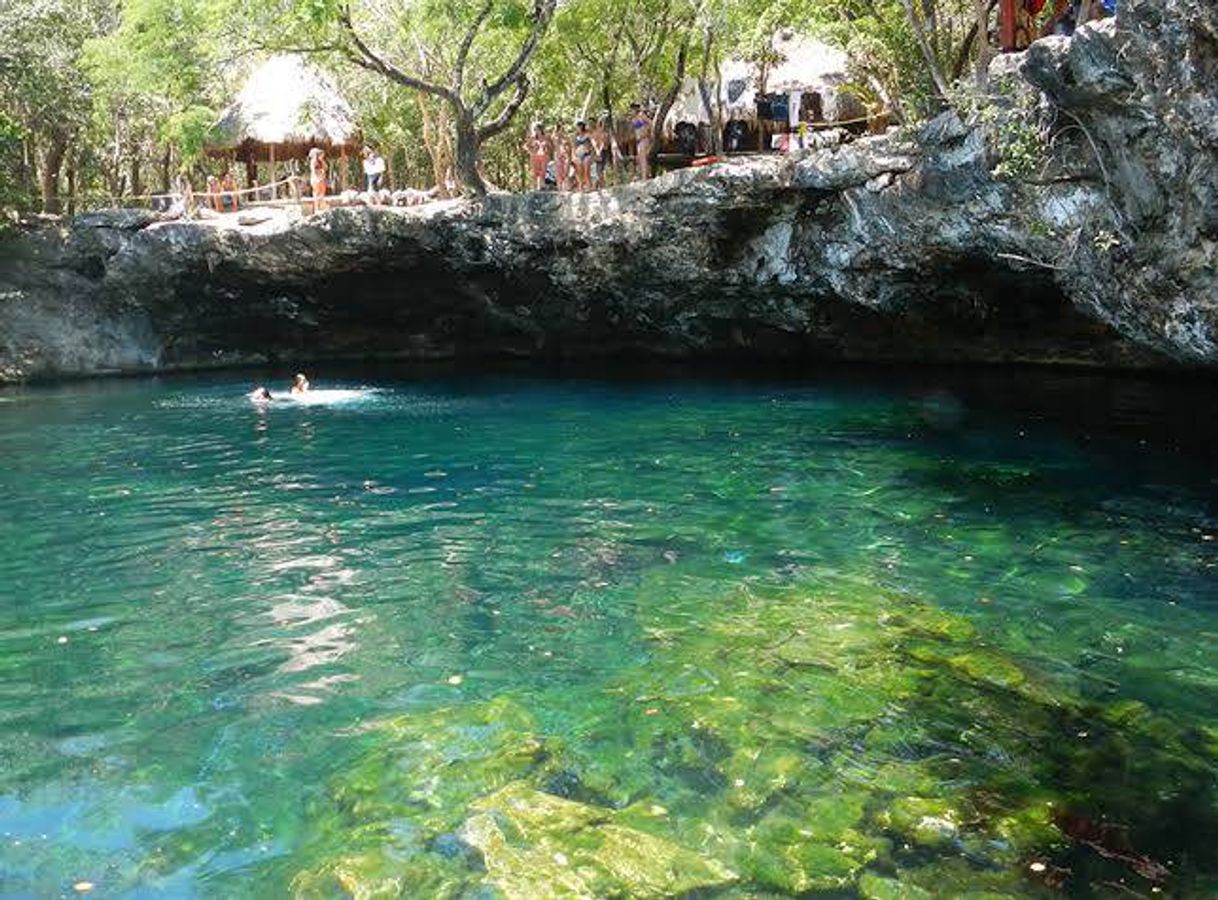 Place Cenote Chac Mool