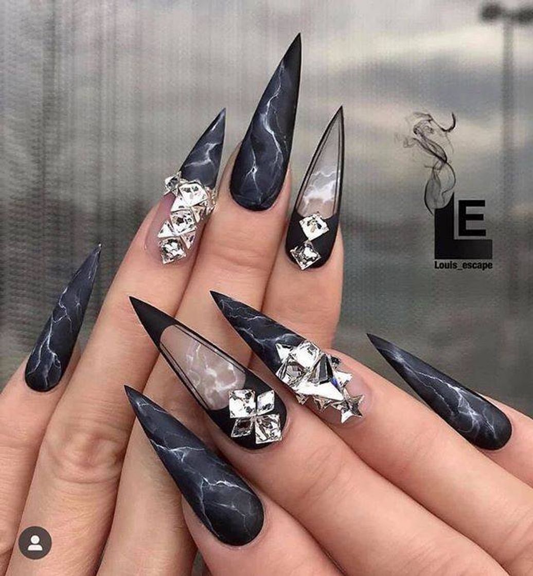 Moda Unhas stiletto decoradas