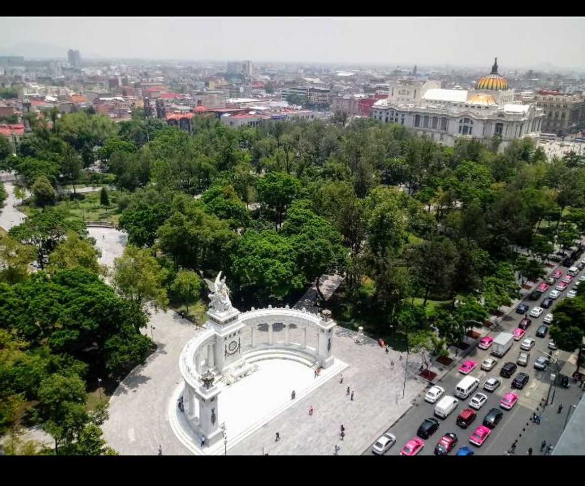 Place Alameda Central