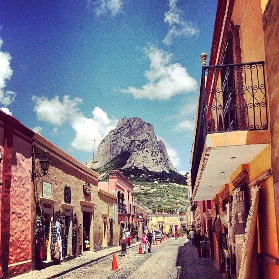 Place Peña de Bernal