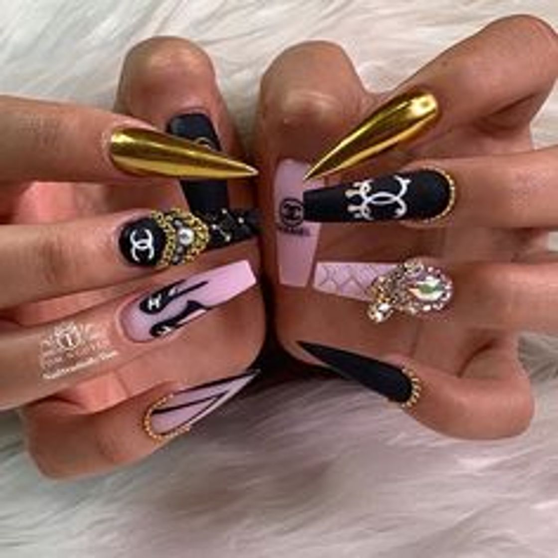 Moda 111 mejores imagenes de  chanel de uñas