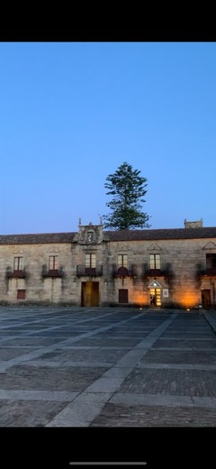 Plaza Fefiñáns