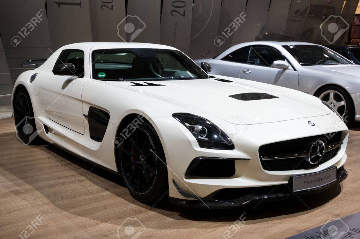 Social Mercedes Benz deportivo