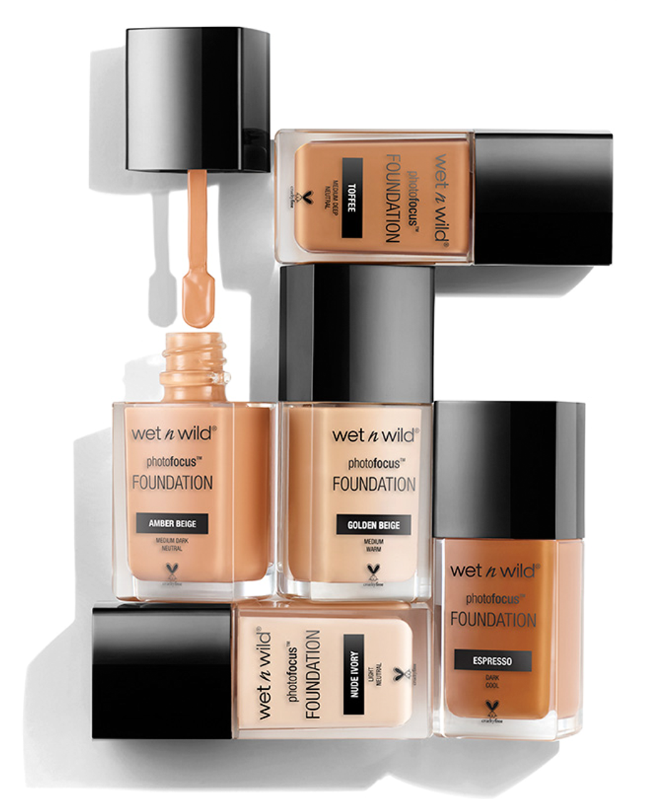 Social Base de maquillaje de Wet n Wild Photo Focus Foundation