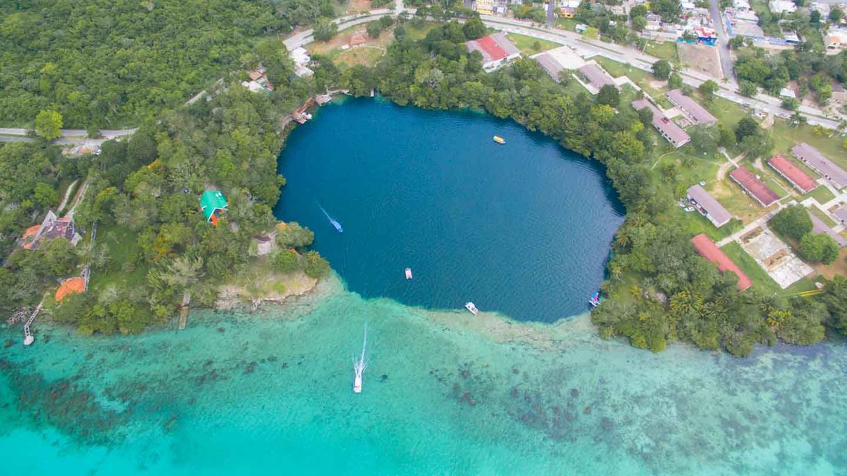 Lugar Cenote Azul