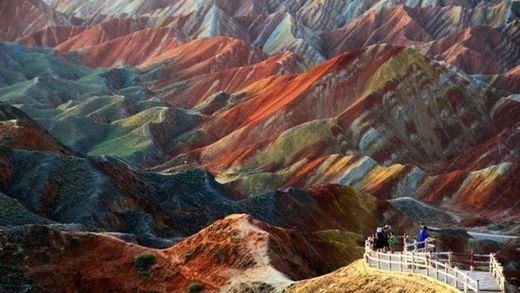 Las increíbles montañas en china