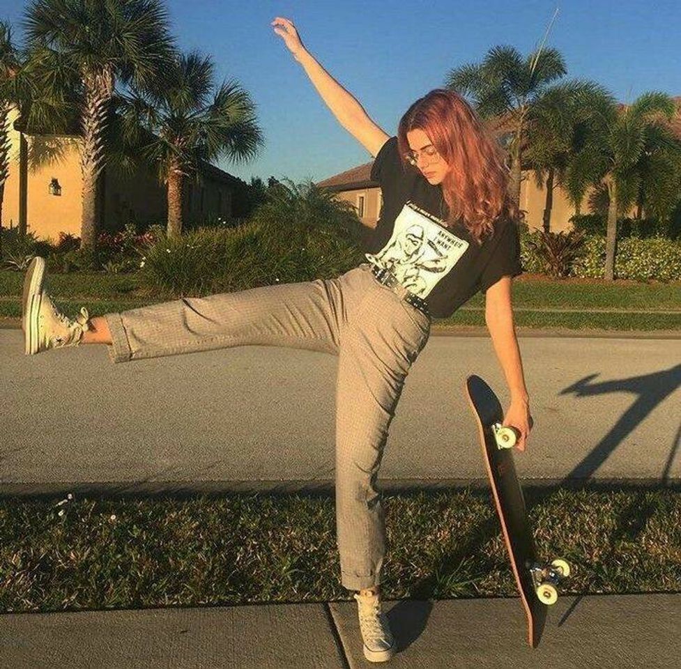 Fashion skate girl 