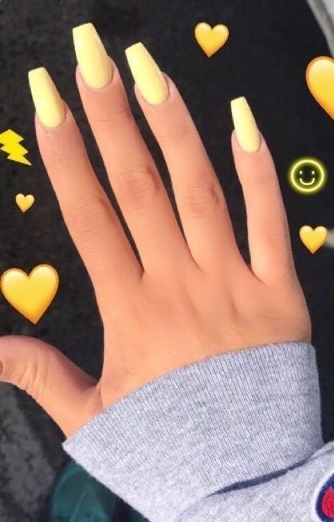 Fashion 💅🏽 amarillo pastel 