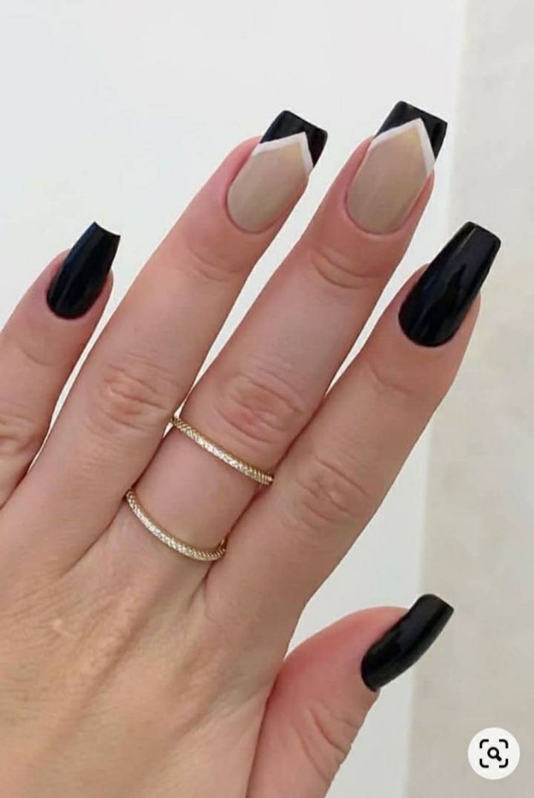 Fashion Unhas Pretas com Detalhes 