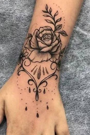 30+ Best Hand Tattoo Designs with Most Stylish Ideas 2021 in 2021 ...