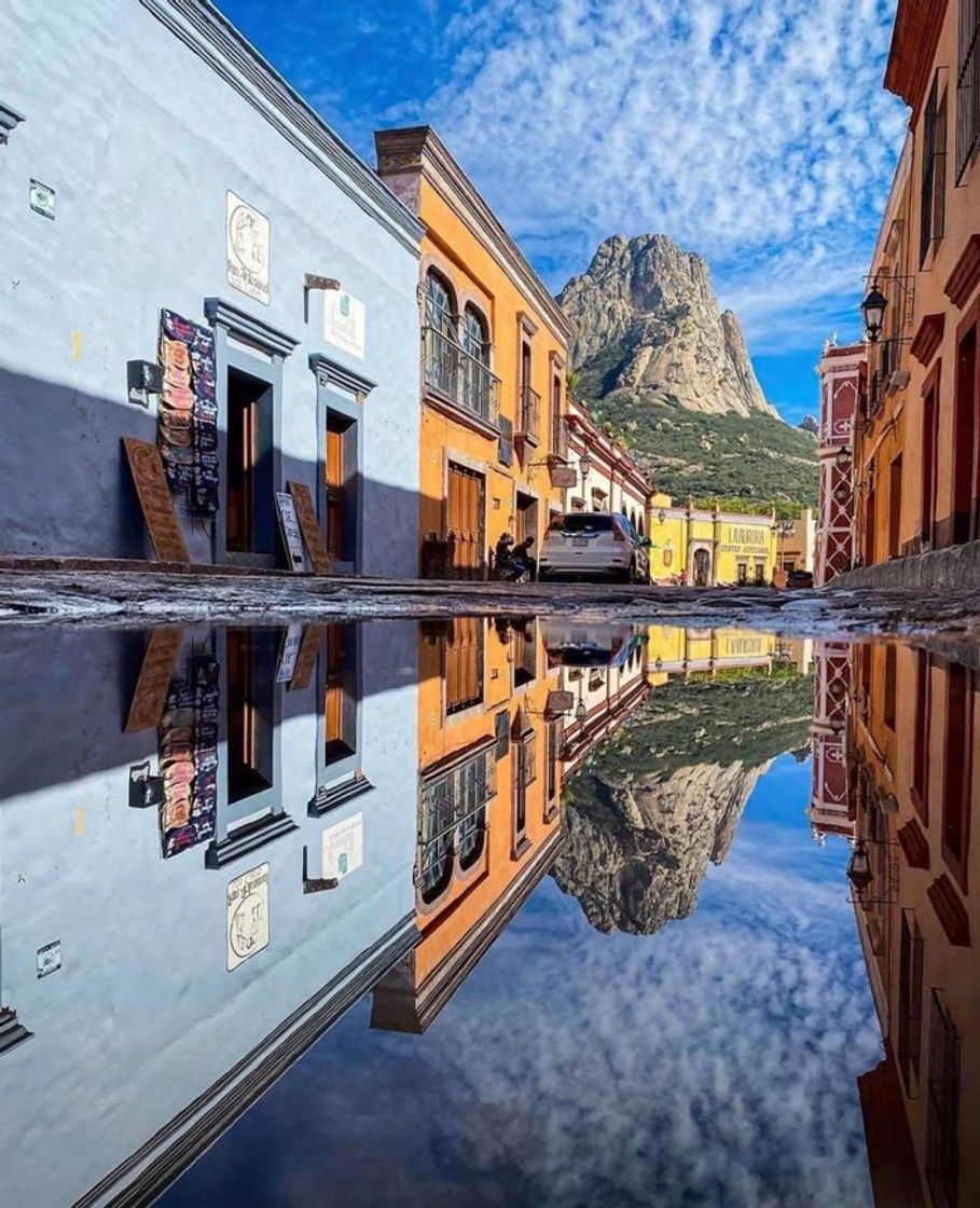 Place Peña de Bernal