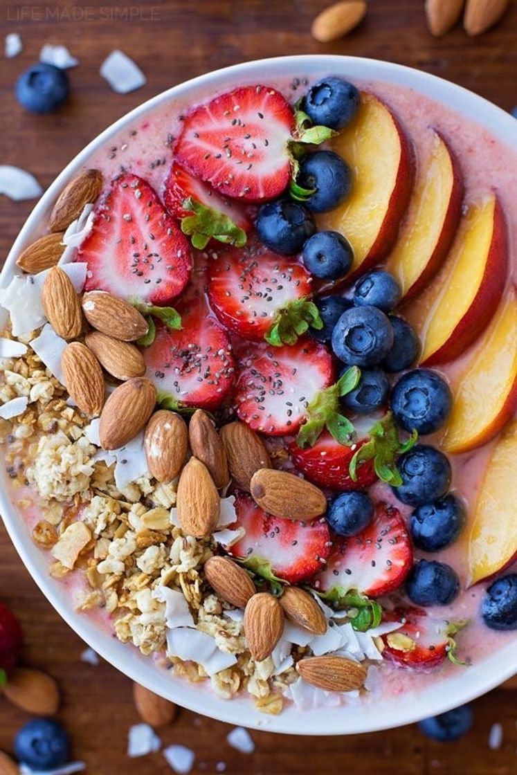 Moda BERRY, PEACH AND COCONUT SMOOTHIE BOWL