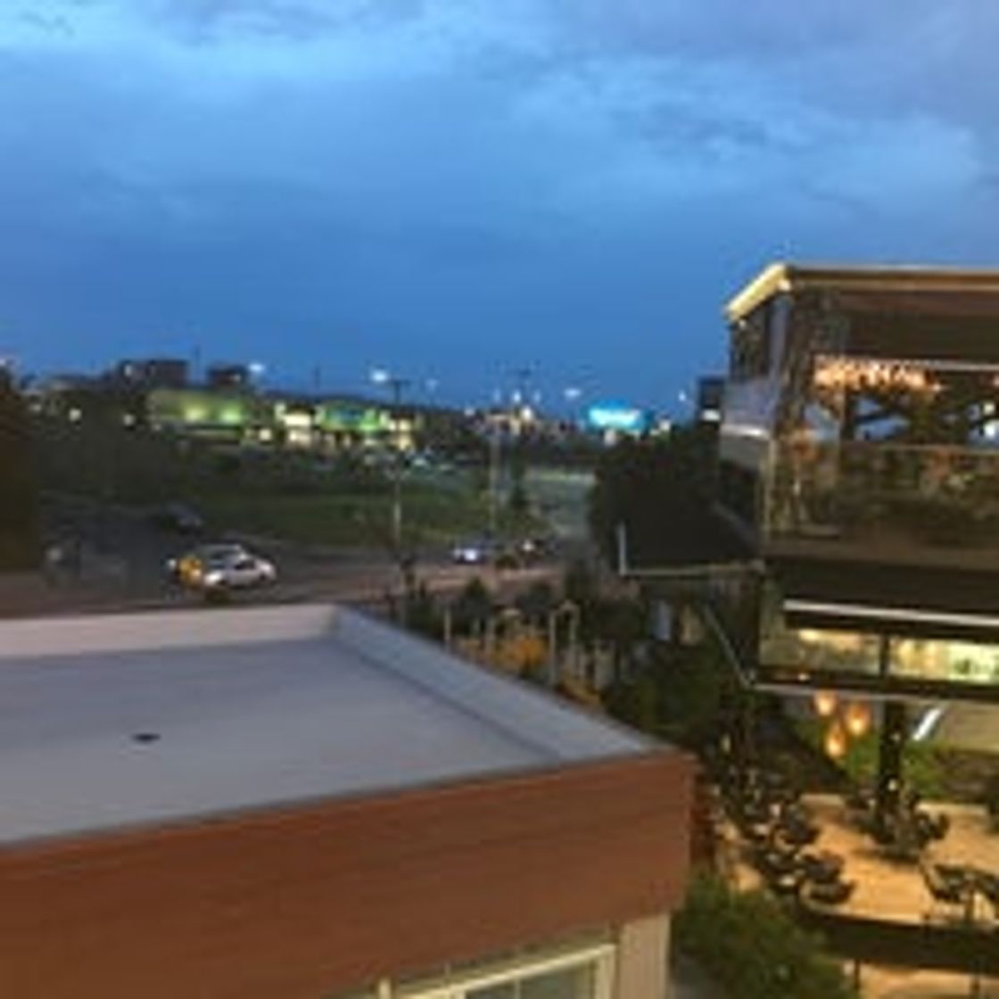 Place Café Chai Plaza D´Lucca