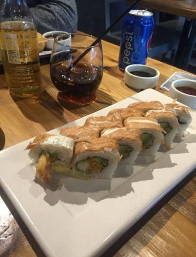 Sushi Roll Pabellón Polanco
