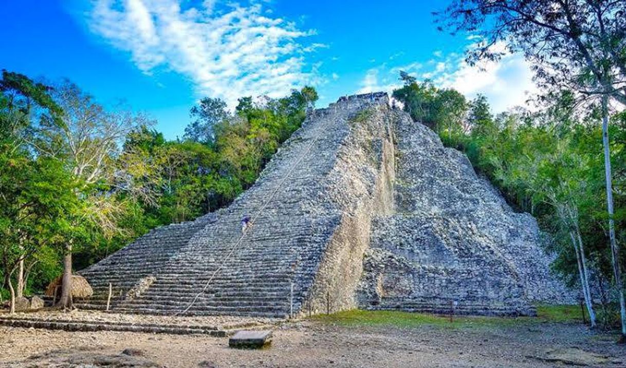 Lugar Cobá