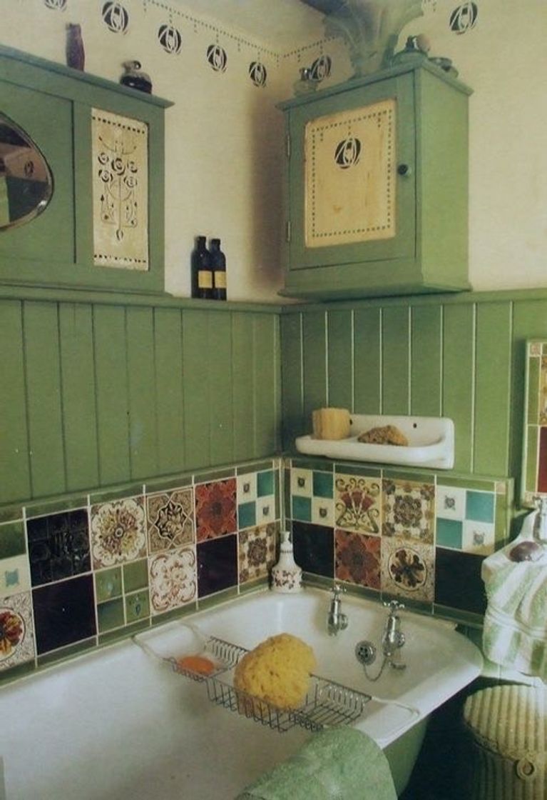 Fashion green bathroom 