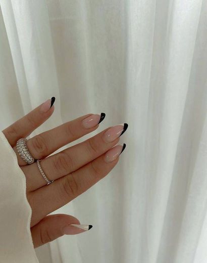 Nails 