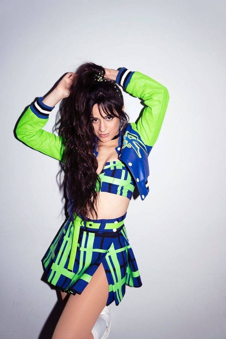 Social Looks Camila Cabello