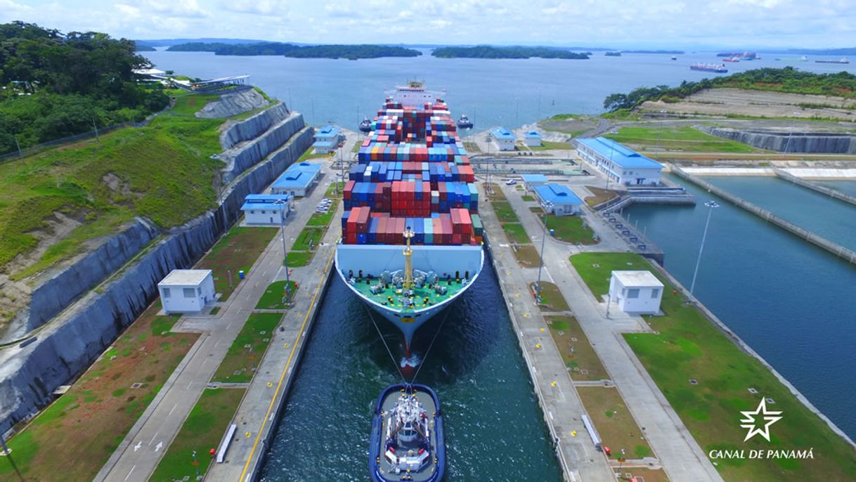 Place Panama Canal