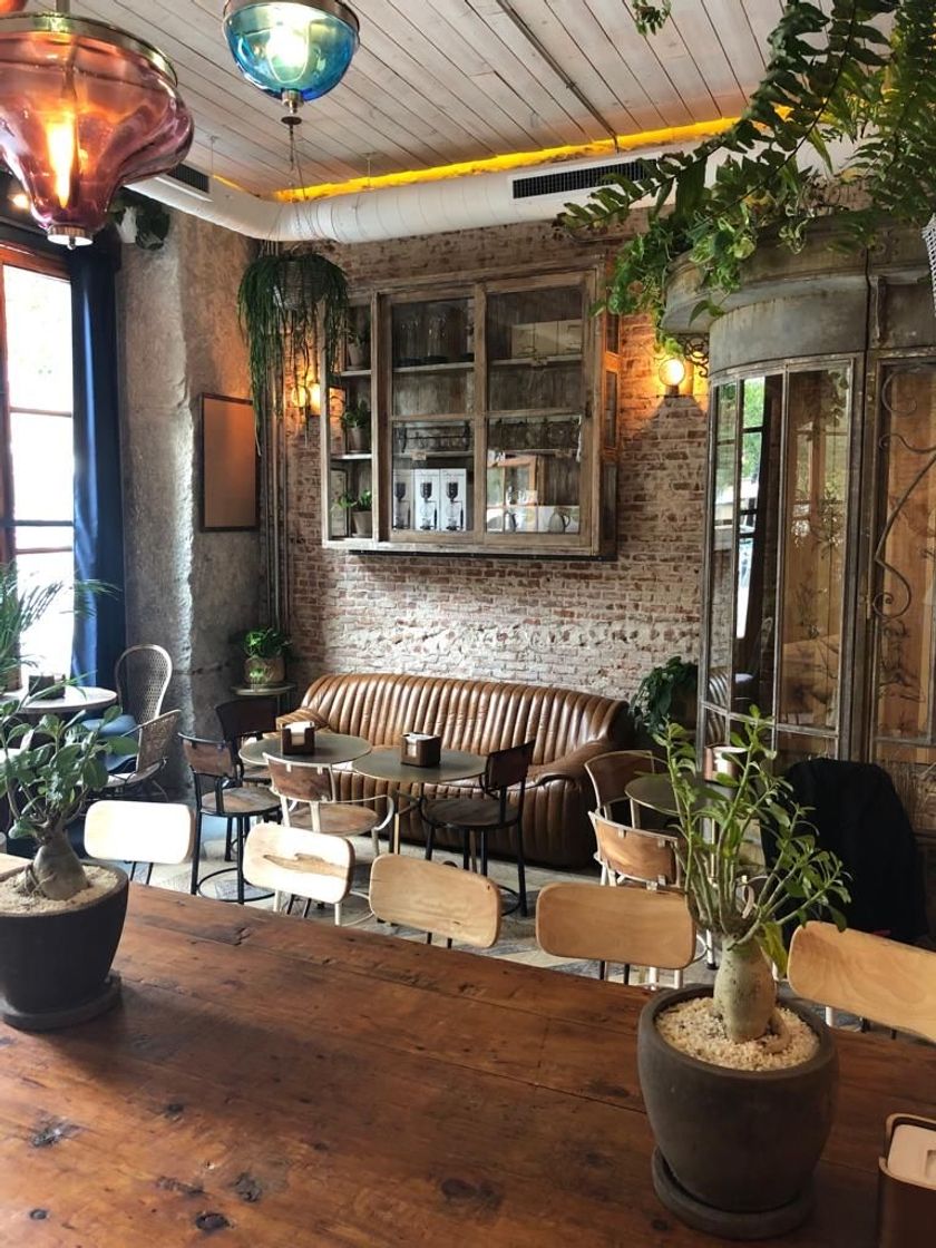Restaurants Cafe del Art