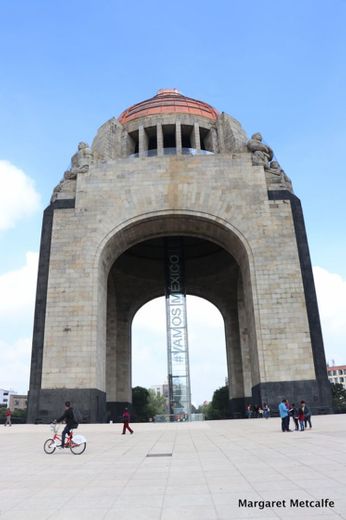 Monumento a la Revolución