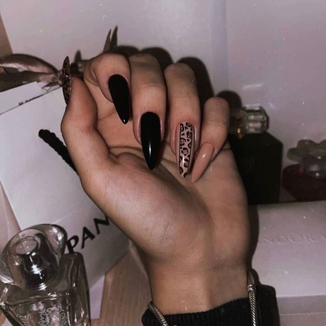 Moda Unhas de onça