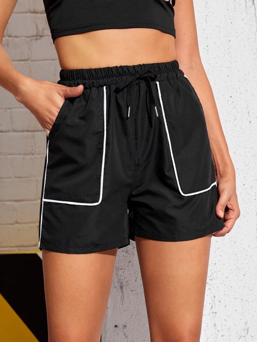 Moda Short preto básico 