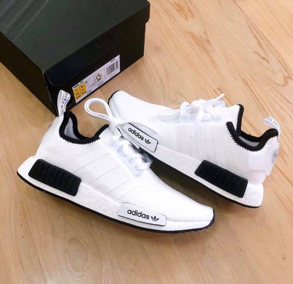 Social Adidas