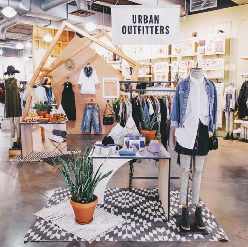 Place Urban Outfitters