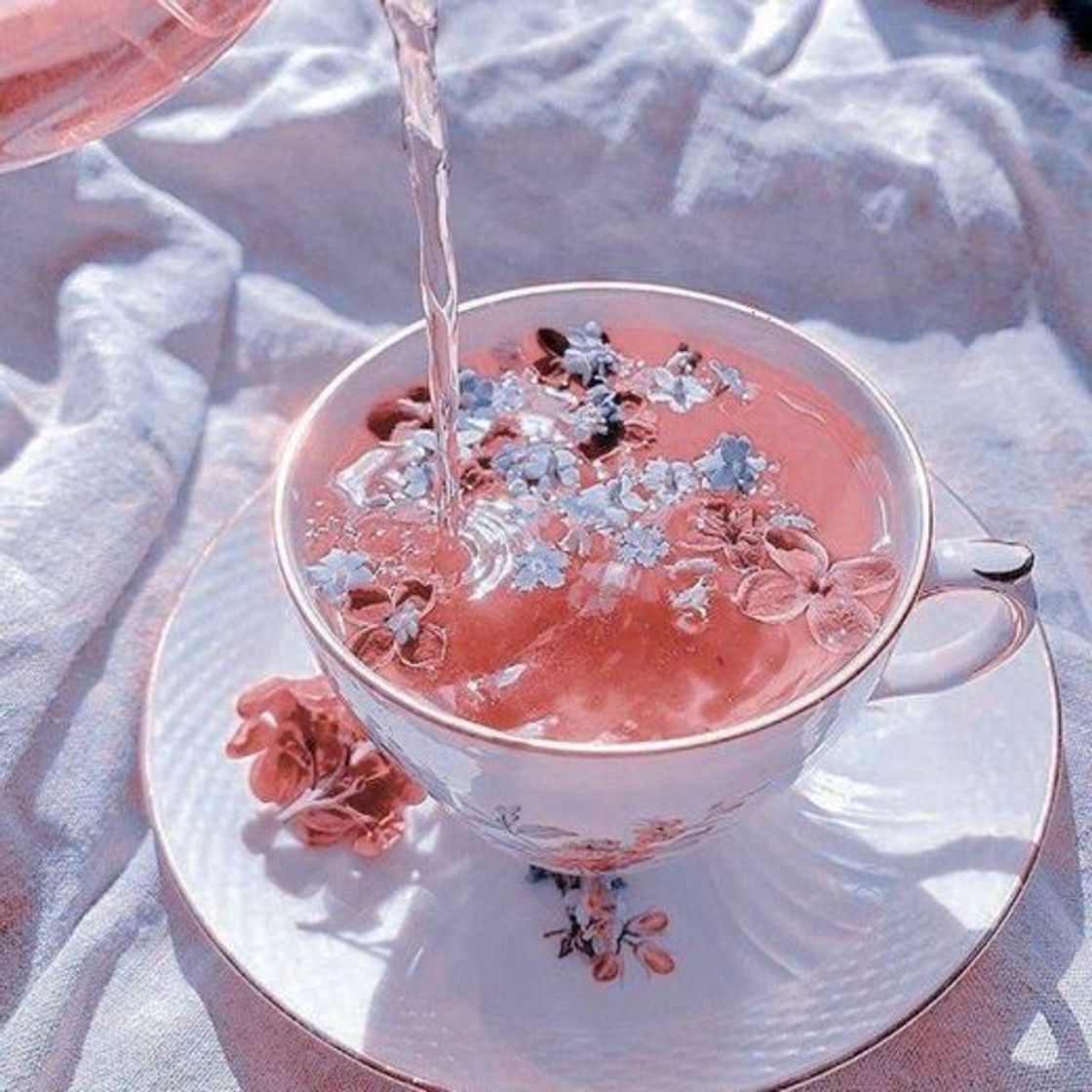 Social Pink Tea 