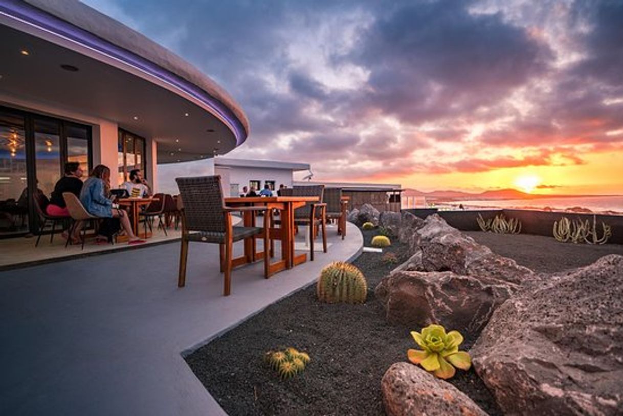 Place Caleta De Famara. Lanzarote