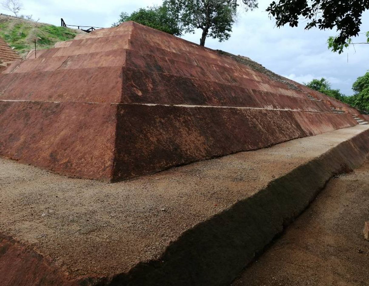 Lugares Zona arqueológica Soledad de Maciel