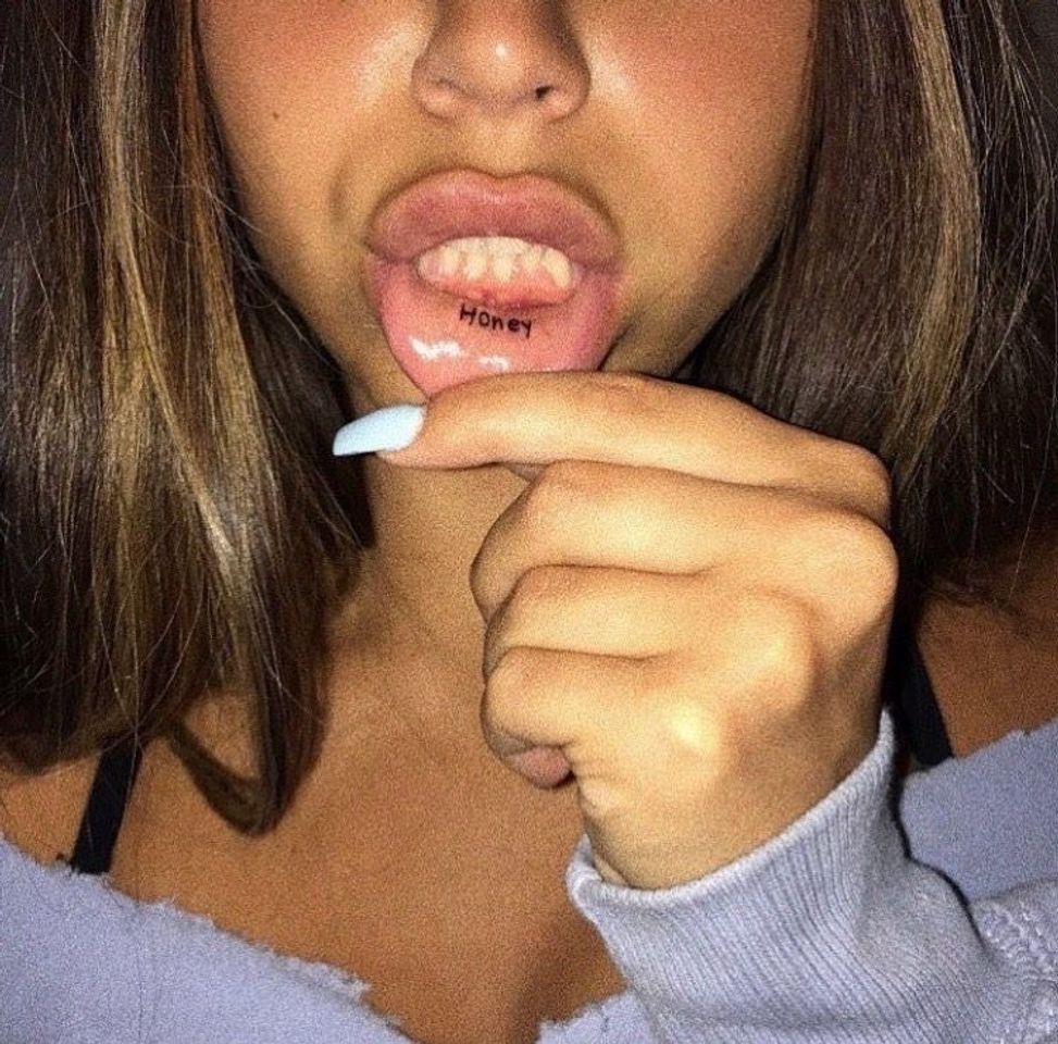 H O N E Y 🍯