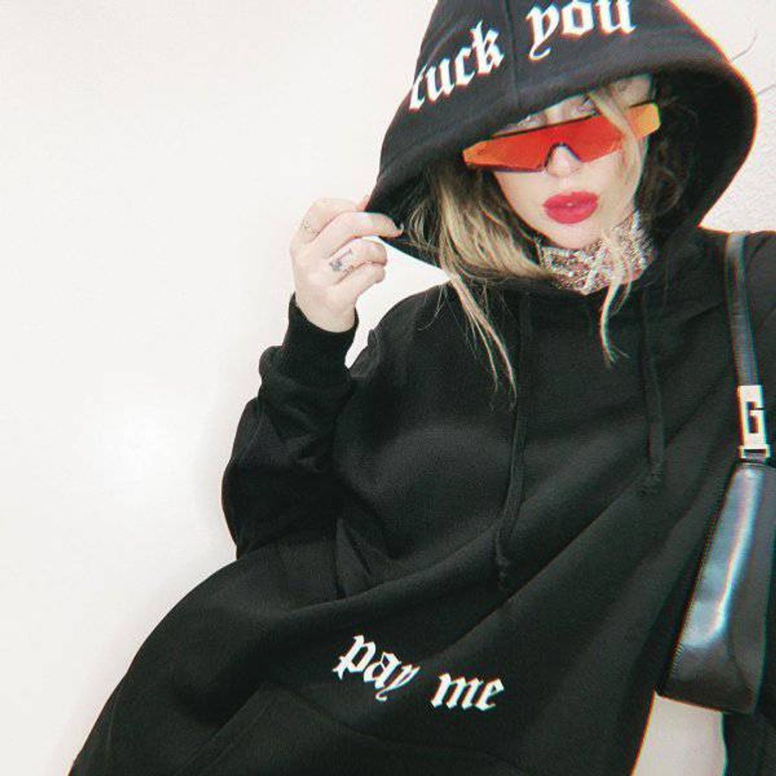 Social SUDADERA CON CAPUCHA Y CREMALLERA WHEREZ MY MONE
