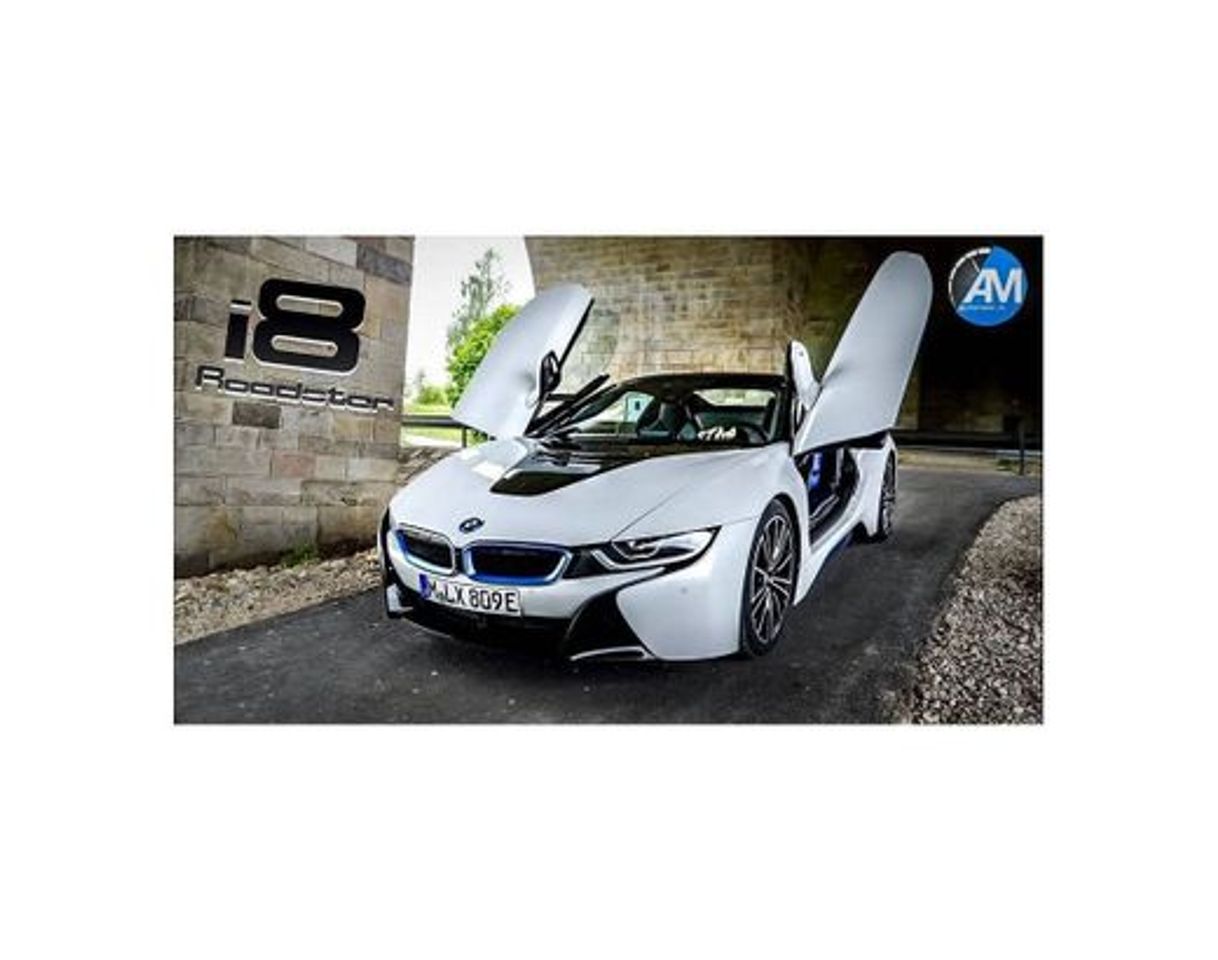 Social Bmw i8
