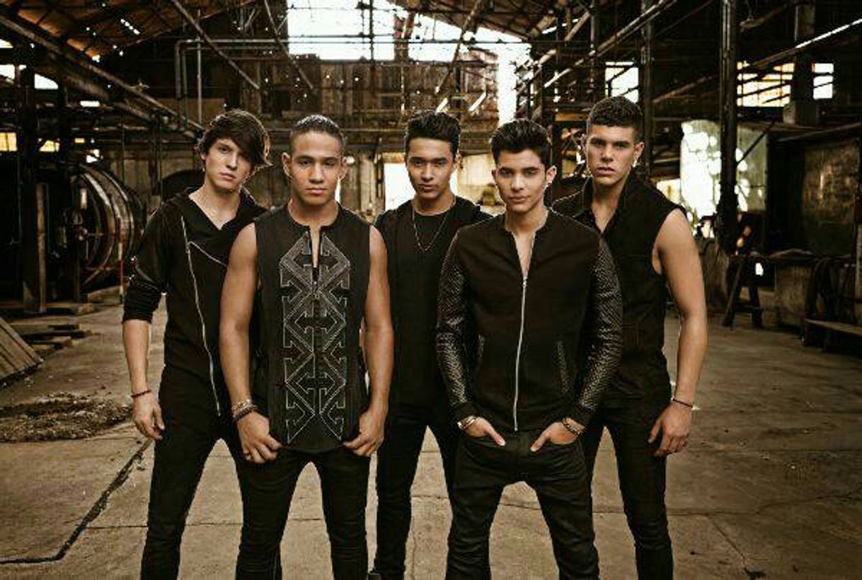 Moda CNCO - Quisiera (Official Video) - YouTube