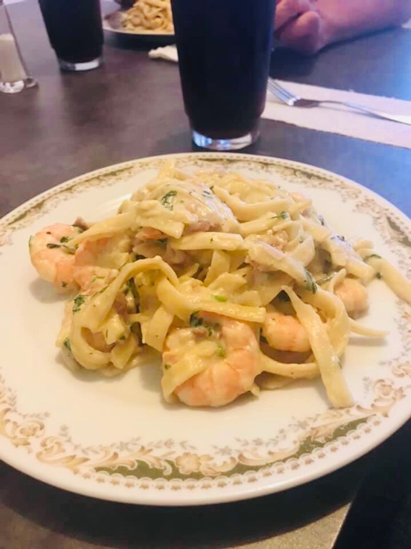 Moda Fettuccine con camarones