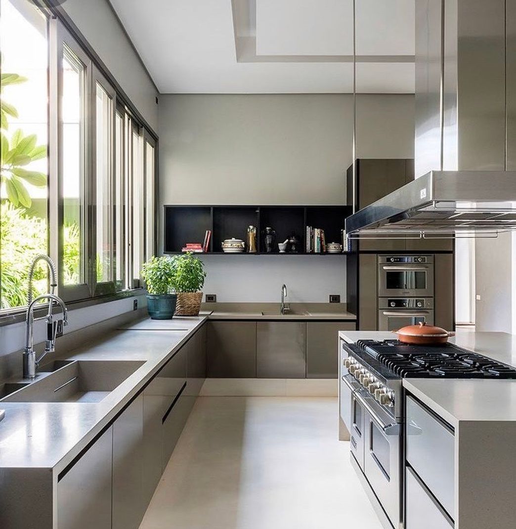 Social Kitchen decor