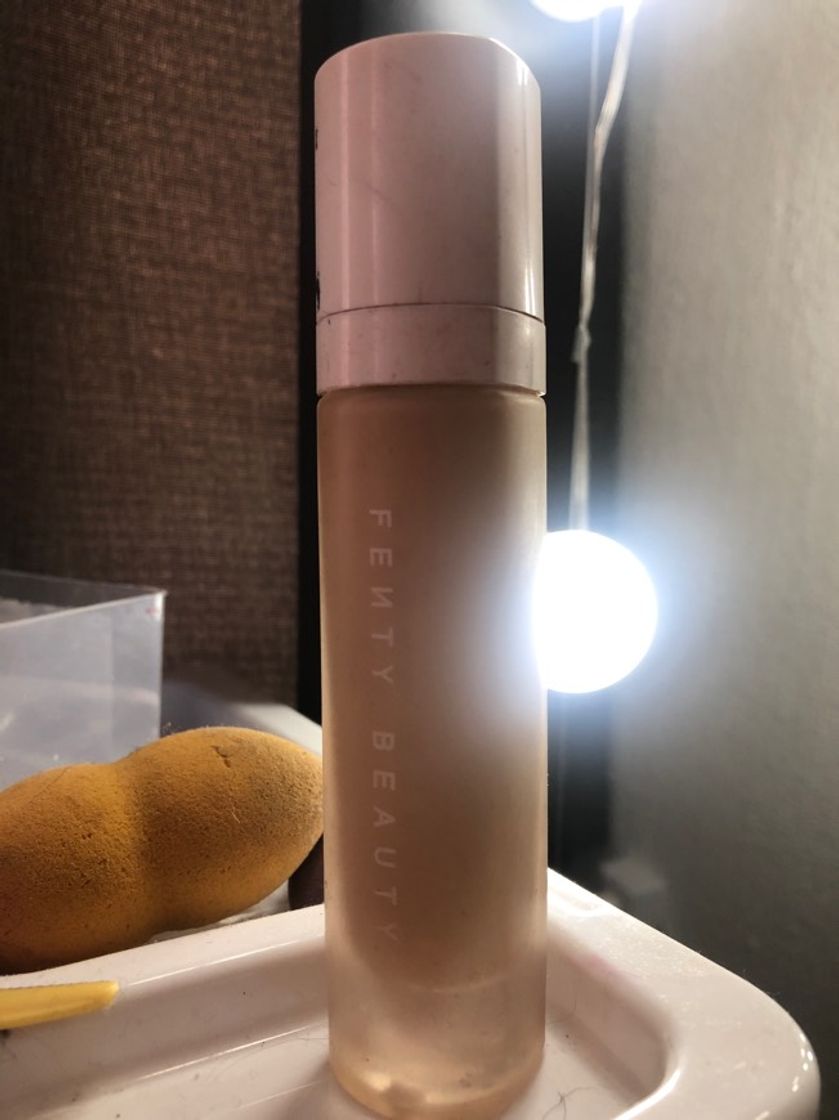 Belleza Base de maquillaje líquida Pro Filt'R de la marca FENTY BEAUTY by